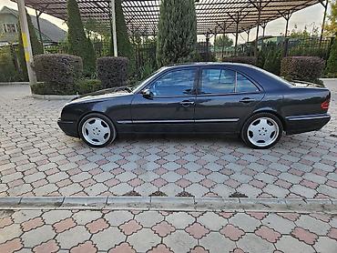 land rover discovery 2019: Mercedes-Benz E-Class: 2002 г., 4.3 л, Автомат, Бензин, Седан — 2