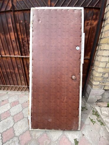 дверь балконная: Входная дверь, Левостороний механизм, Б/у, 205 * 85, Самовывоз