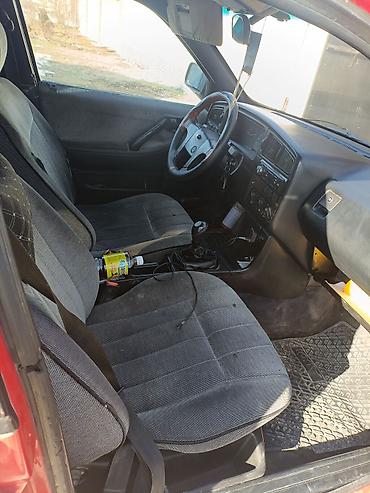 Volkswagen: Volkswagen Passat Variant: 1989 г., 1.8 л, Механика, Бензин, Универсал — 15