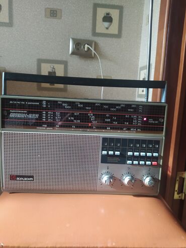 bmw 7 серия 745i mt: Продаю радиоприемник Океан - 222 в отличном состоянии, 1988 года