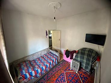 Продажа коттеджей и домов: Продается участок 4 сотки, в районе Аламедин-1, все условия для жизни — 5