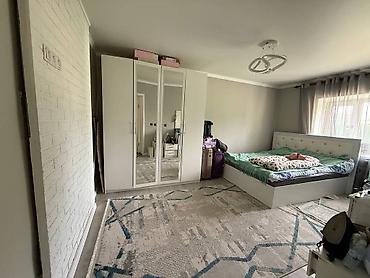 Продажа коттеджей и домов: Срочно продаю дом в Кара Балте Продается дом в Кара Балте с ремонтом — 25