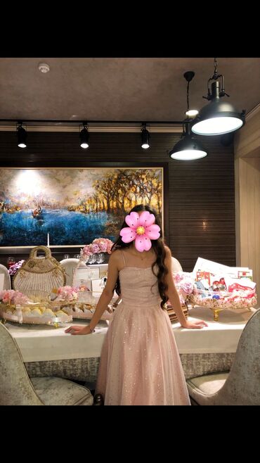 stapel parcadan donlar: Bahalı couture’da tikilib,parçasız təkcə tikilişi 150