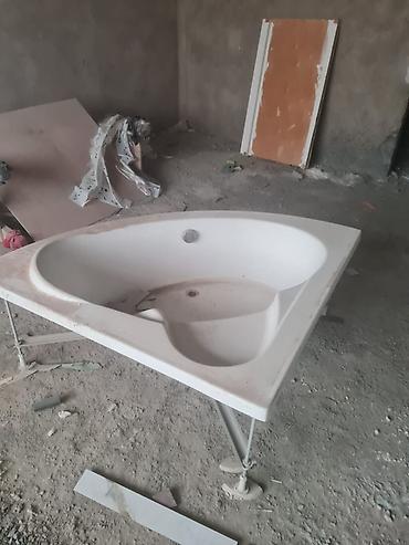 hamam desdi: Künc akril vanna - Forma: üçbucaq/künc yerləşdirmə üçün, oval daxili — 2