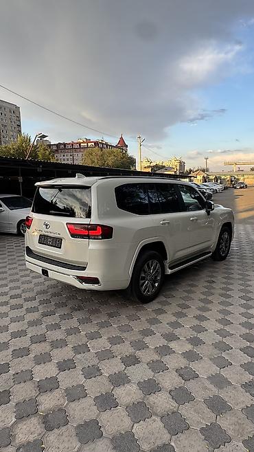 ланкрузер 300: Toyota Land Cruiser: 2025 г., 4 л, Автомат, Бензин, Внедорожник — 2