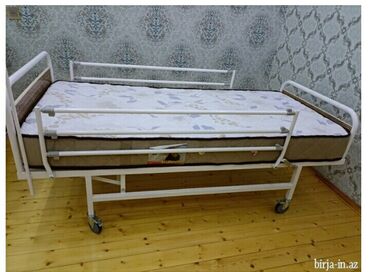 tek neferlik matras: Tibbi/əlaqədar xəstəxana çarpayısı – tək nəfərlik, metal karkaslı