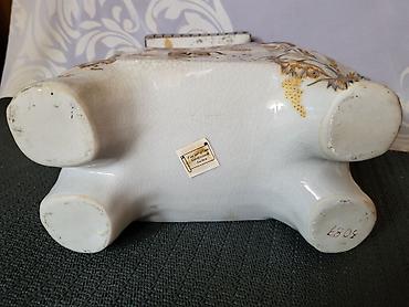 Porcelanski nov slon,stalak za saksiju,rucno oslikan iz 70,80ih.god — 3