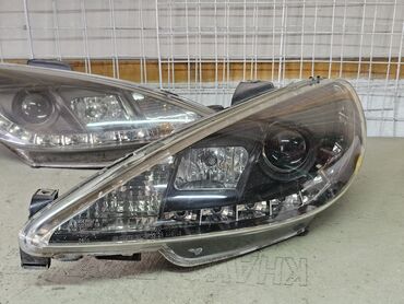 Передние фары: Комплект передних фар Peugeot 2000 г., Б/у, Аналог — 14