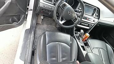 купить сонату: Hyundai Sonata: 2019 г., 2 л, Автомат, Газ, Седан — 3