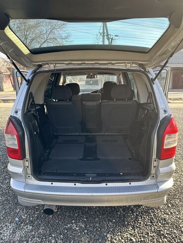 Subaru: Subaru Traviq: 2004 г., 2.2 л, Автомат, Газ, Минивэн — 3