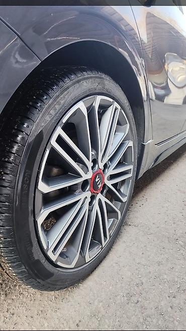 Kia: Kia Cerato: 2019 г., Хэтчбэк — 6