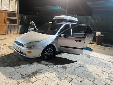 205 45 17: Ford Focus: 2001 г., Автомат, Бензин, Хэтчбэк — 3