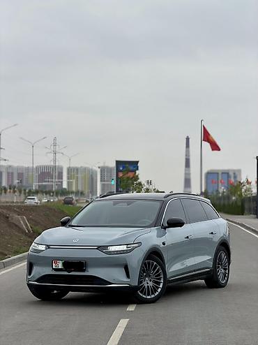 Lixiang: Lixiang : 2024 г., Автомат, Электромобиль, Кроссовер — 6