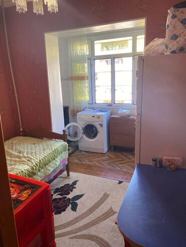 Uzunmüddətli kirayə mənzillər: Lacin TM-nin arxasi, Siyaqut restoranina catmamiş 9 mertebeli binanin — 9