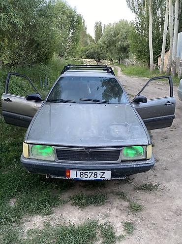 два авто: Audi 100: 1984 г., 2 л, Механика, Бензин, Седан — 3