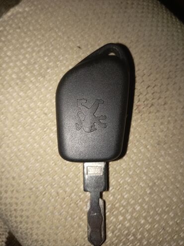чехлы для скрипки: Peugeot ucun acar qiymet 7azn