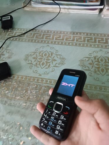 20 manatlıq telefonlar: Az işlənib eləqə vp da yazn