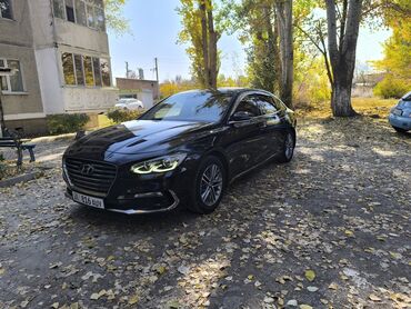 срочно продаю в связи с переездом: Hyundai Grandeur: 2018 г., 3 л, Автомат, Газ, Седан