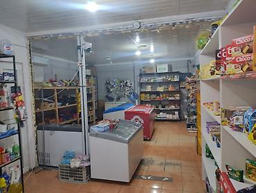 аламидин рынок: Продажа магазинов Отдельностоящий магазин, 56 м², Старый ремонт, С оборудованием, 1 этаж — 2