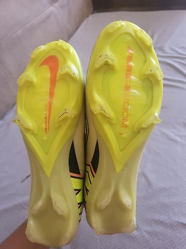 buts nike: 130 manata alinib. 1-2 defe geyinilib.
ideal veziyetdedir — 2