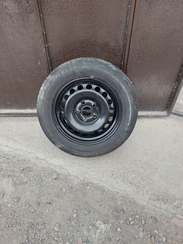 диски уаз на волгу: Diskde cat yoxdur. tekerin olcusu 185,65,R15 dir. ehtiyyat teker kimi