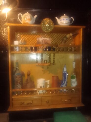 Комплекты диванов и столов: Mini bar.palid agaci ve latunnan hazirlanmiş el işi mini bar