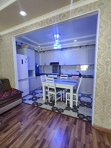 Продажа квартир: 2 комнаты, 82 м², 7 мкр 4 этаж — 23