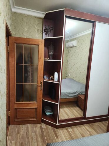 Uzunmüddətli kirayə mənzillər: Xətai rayonu, Afiyəddin Cəlilov küçəsində yerləşən, 5 mərtəbəli -da lalafo.az — 12 Uzunmüddətli kirayə mənzillər: Xətai rayonu, Afiyəddin Cəlilov küçəsində yerləşən, 5 mərtəbəli — 12