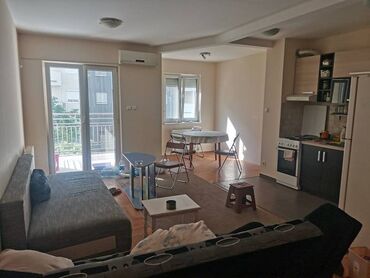 apartman: 3 bedroom, 6696 sq. m