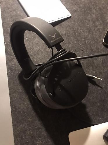 Мобильные телефоны и аксессуары: Beyerdynamic DT 700 PRO X закрытые полноразмерные мониторные — 2