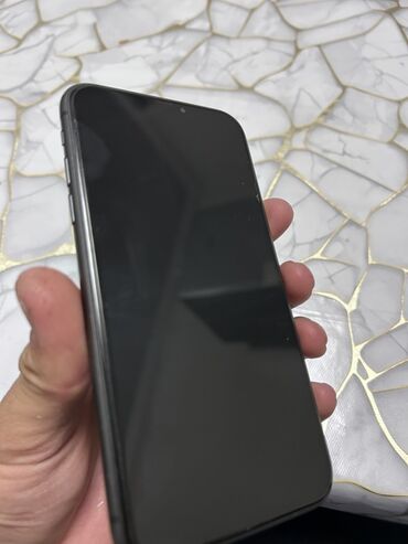 айфон 11 арзан баада: IPhone 11, Кара