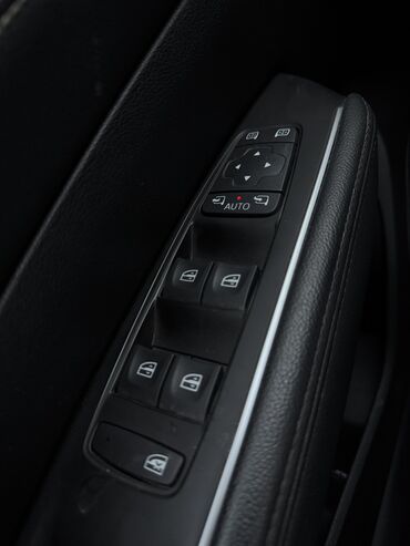 Renault: Renault SM6: 2020 г., 2 л, Автомат, Газ, Седан — 10