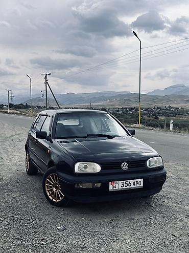Volkswagen Golf: 2001 г., 1.8 л, Механика, Бензин, Хэтчбэк at lalafo.kg Volkswagen Golf: 2001 г., 1.8 л, Механика, Бензин, Хэтчбэк