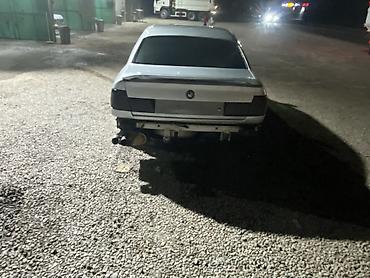 aion a60: BMW 5 series: 1983 г., 2.5 л, Механика, Бензин, Седан — 1
