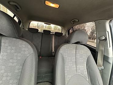 Kia: Kia Rio hatchback - Kuzov: 5 qapılı hatchback, boz rəng - Mühərrik — 11