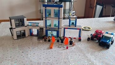 робот для детей: Продаю полицейский участок. Артикул 60246 LEGO City. Все детали на