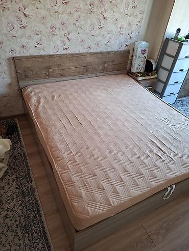 дубовая: Двуспальная кровать с подъемным механизмом и бельевым коробом - — 2