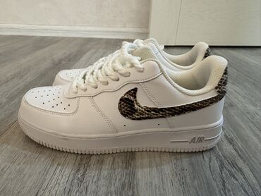 nike qaçış üçün qadın krossovkaları: Nike, Размер: 42, цвет - Белый, Новый