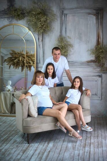 Фото- и видеосъёмка: 📸 Привет! Я Игорь, фотограф с опытом в 8 лет! 🌟 За это время я создал — 5