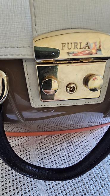 frida aksesuar sirketi: FURLA qadın çantası - Model: əl çantası, üst qapaqlı və metal kilidli — 4