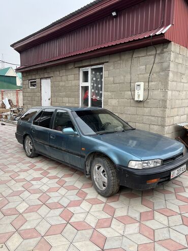 двухсотка машина: Honda Accord: 1993 г., 2.2 л, Механика, Бензин, Универсал