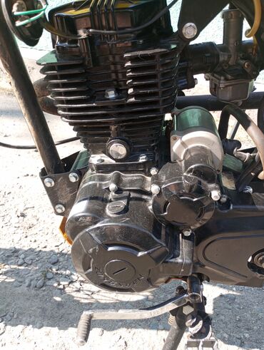 Мотоциклы: Питбайк/эндуро мотоцикл в ярком жёлто‑белом исполнении. Торг уместен — 7