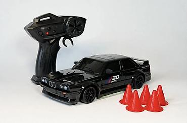 Игрушки: Дрифт машинка BMW на радиоуправление 4WD Дальность управления 40-50м — 3