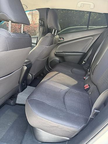 start: Toyota Prius: 2017 г., 1.8 л, Вариатор, Гибрид, Хэтчбэк — 8