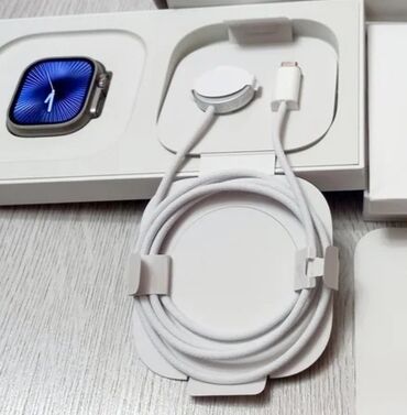 Kabellər: Apple watch ultra 2 titanium modelinin qutusundan çıxma usb-c sarj