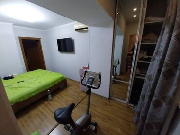 Продажа домов: 3 комнаты, 79 м², Индивидуалка, Пентхаус этаж, Евроремонт