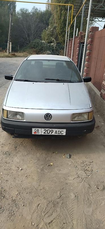 volk: Volkswagen Passat: 1988 г., Механика, Бензин, Седан — 1