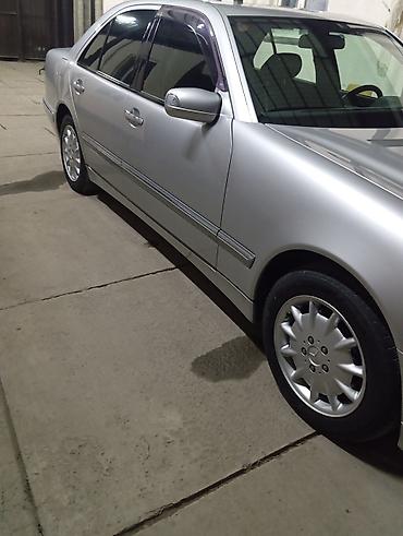 Mercedes-Benz: Mercedes-Benz E-Class: 2000 г., 3.2 л, Автомат, Бензин, Седан — 5