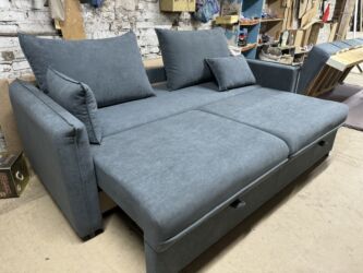 Прямые диваны: Прямой диван, Новый, Трехместный — 4