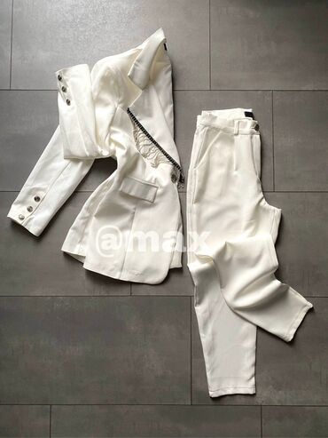 Kompleti: New,,Royal Dreamer’’Suitvelicine:36/38/40/42/44/46 Boje:Crna Bela — 7